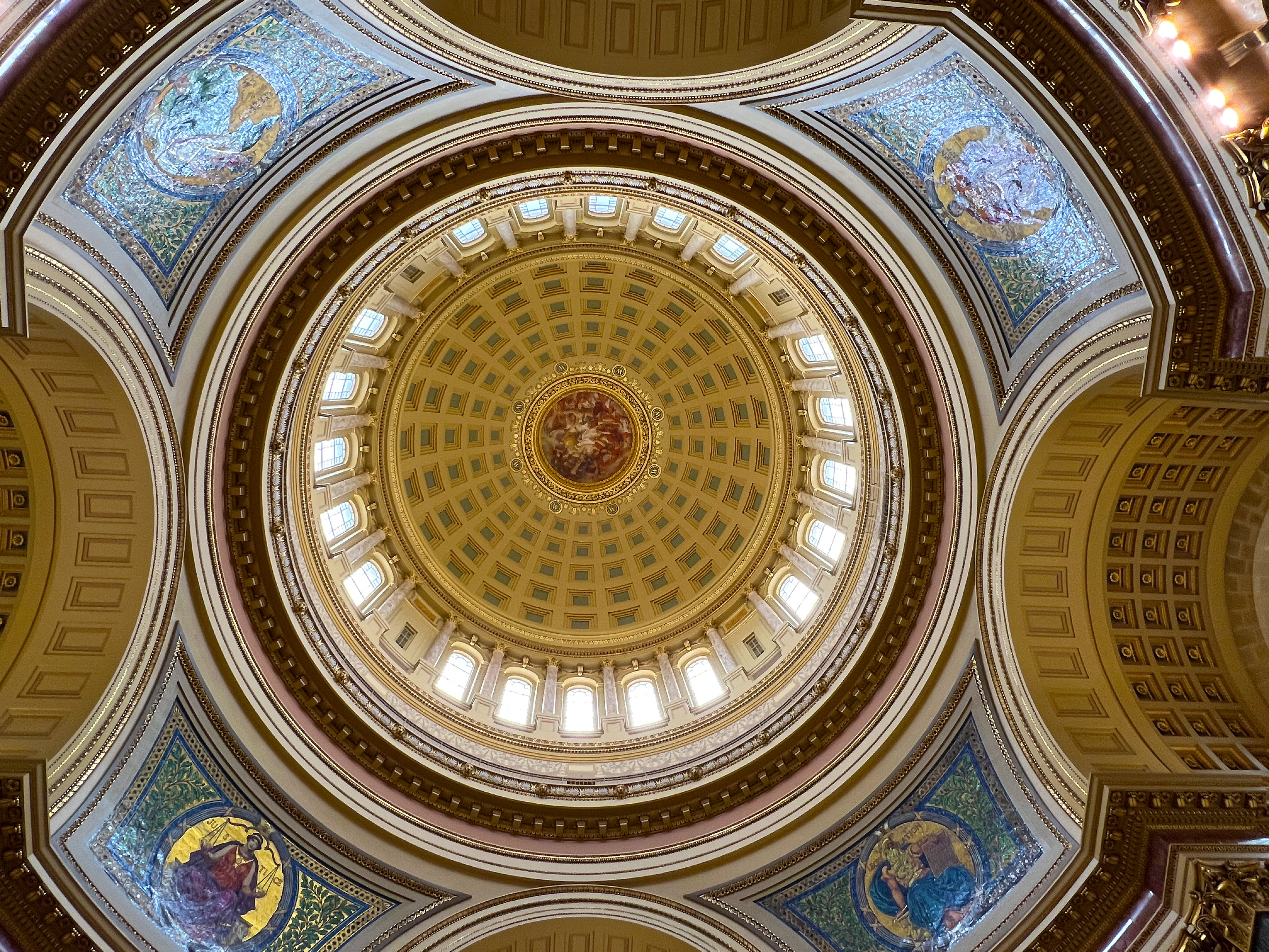 Looking up at the dome in the Wisconsin State Capitol 