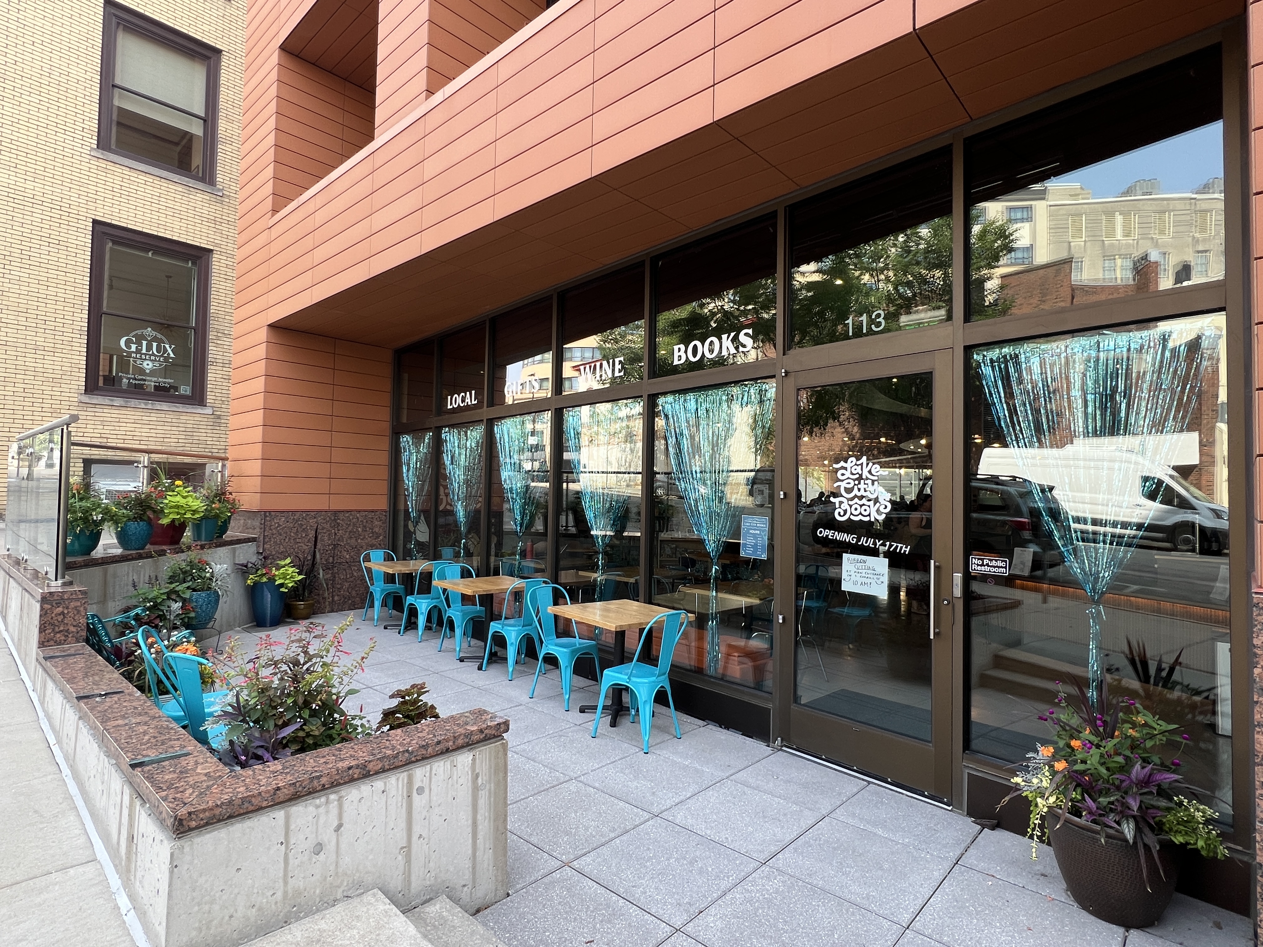 Lake City Books grand re-opening in downtown Madison 