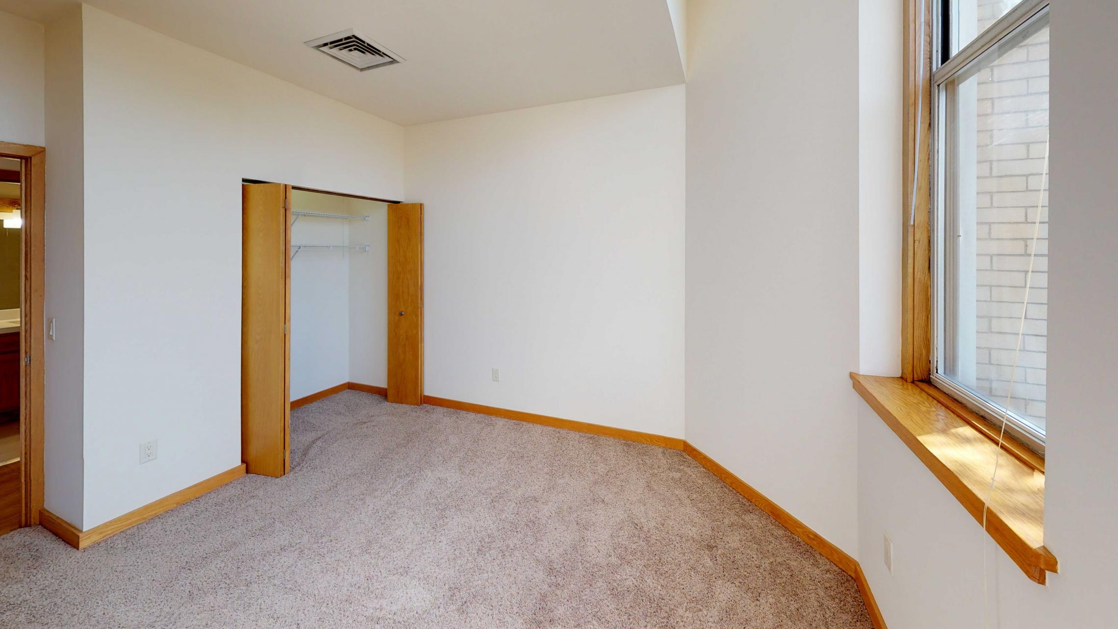 Lincoln School - Apartment 406 | Urban Land Interests