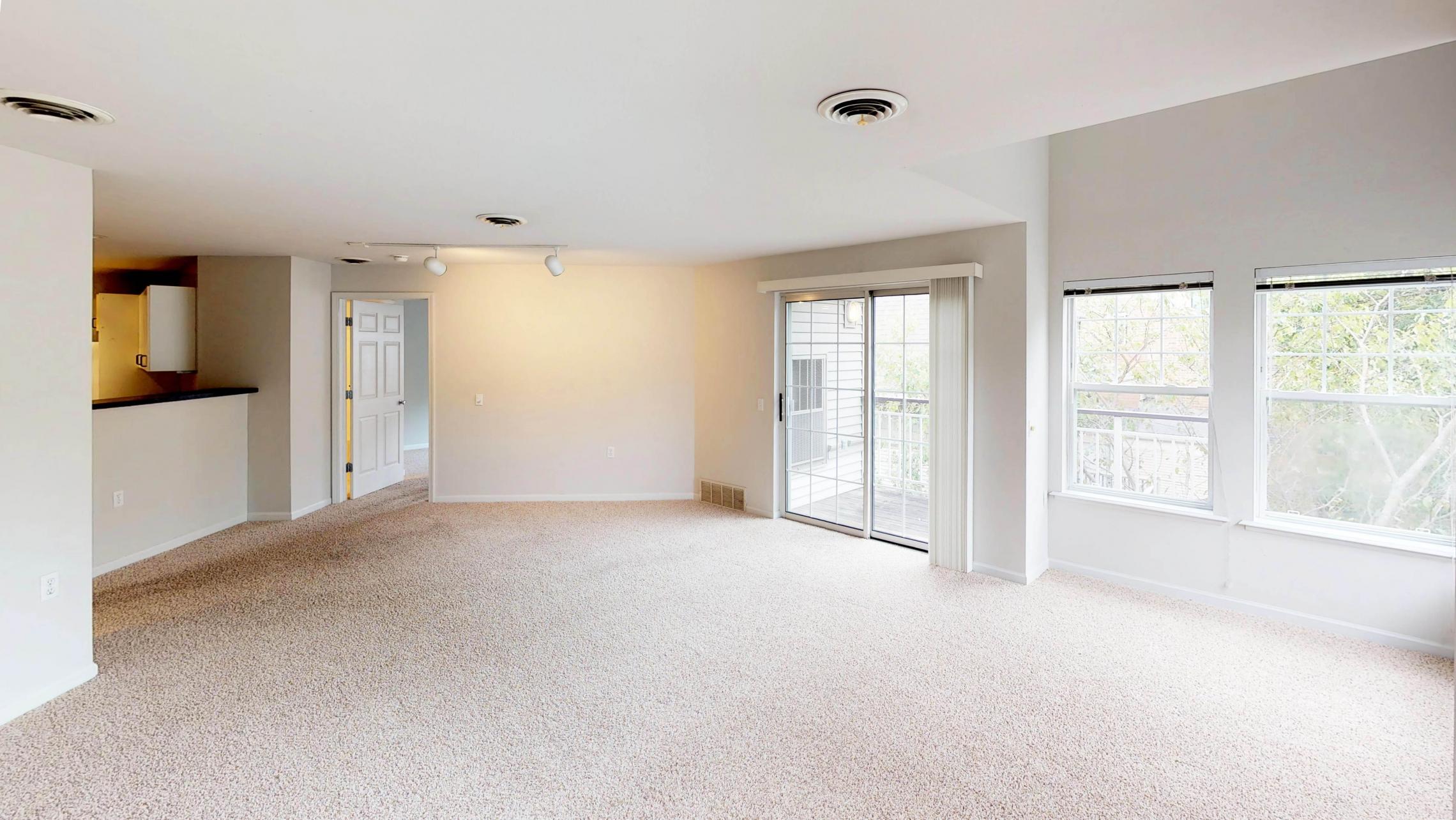 Wilson-Bay-Apartment-306-Two-Bedroom-Downtown-Madison-Corner-Living-Balcony-Top-Floor-Kitchen-Storage