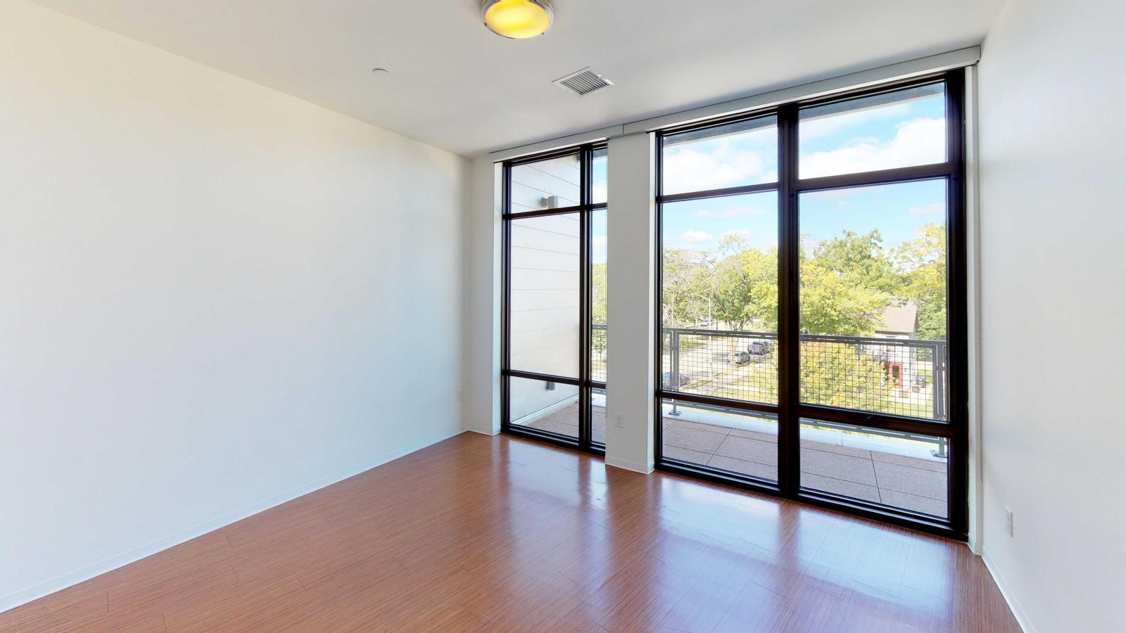Spacious one bedroom with walk in closet and natural light at SEVEN27