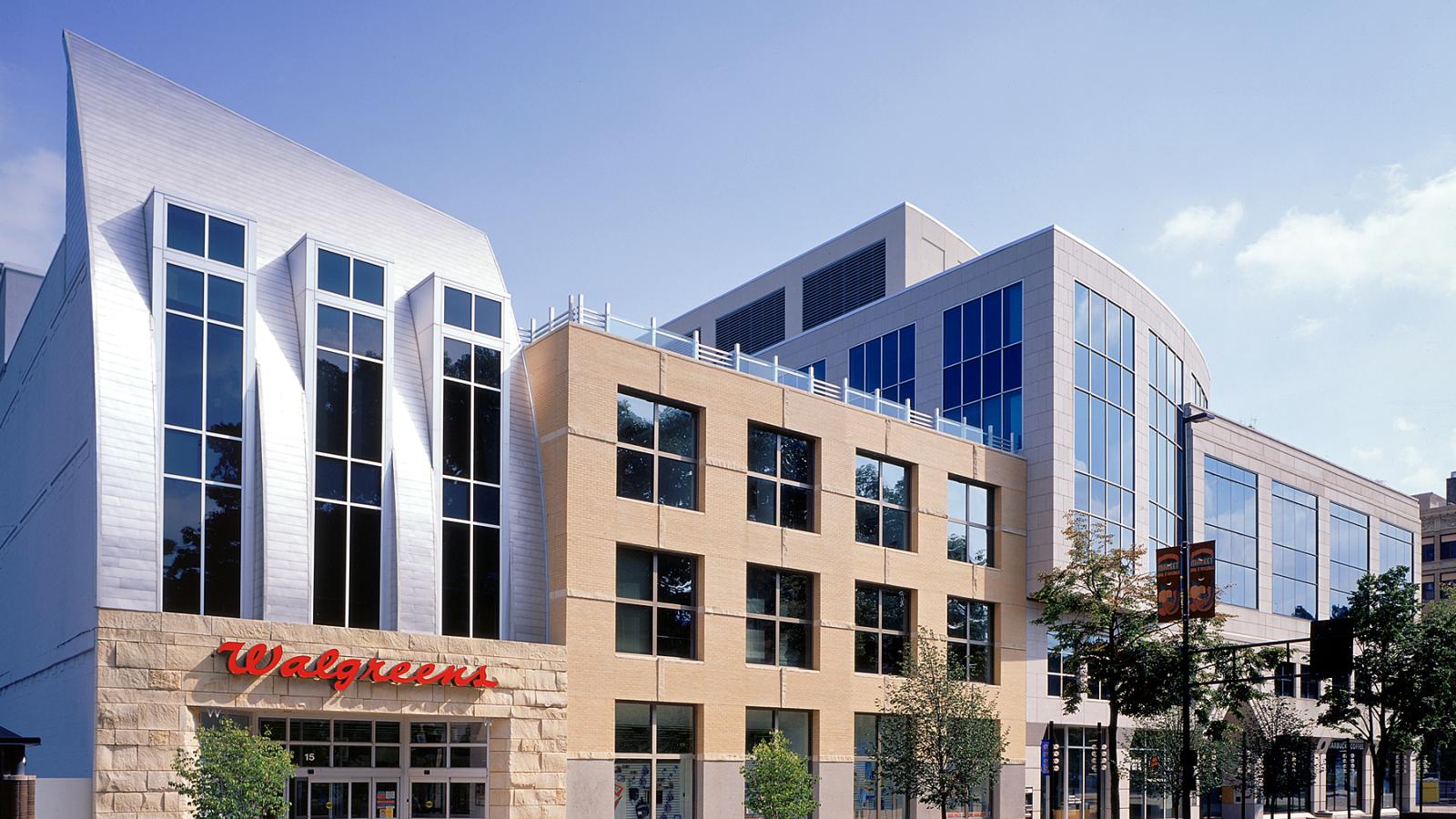 On-site restaurants, stores, and services at One East Main in Block 89