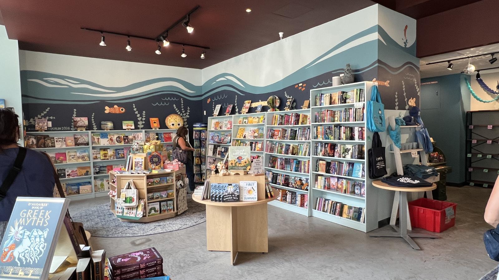 Lake City Books celebrates grand re=opening in downtown Madison 
